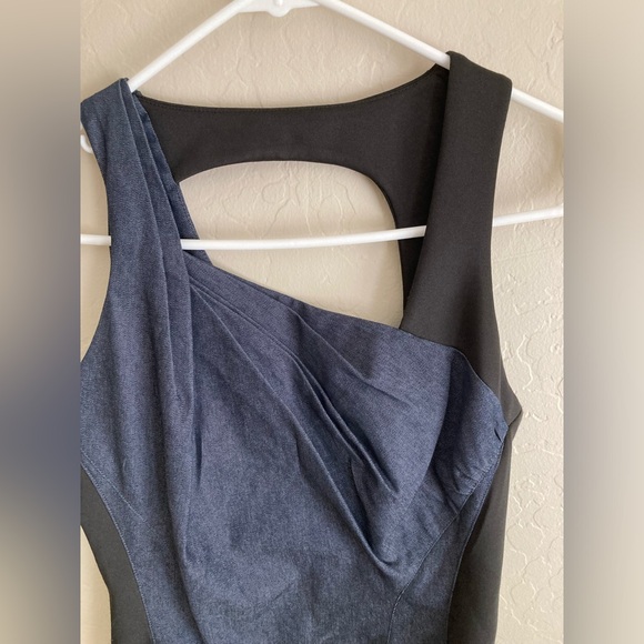 Guess color block bodycon dress-NWOT - Picture 3 of 4